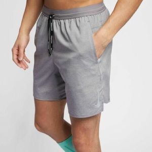 Nike Dri-Fit Flex Stride 7” Gray